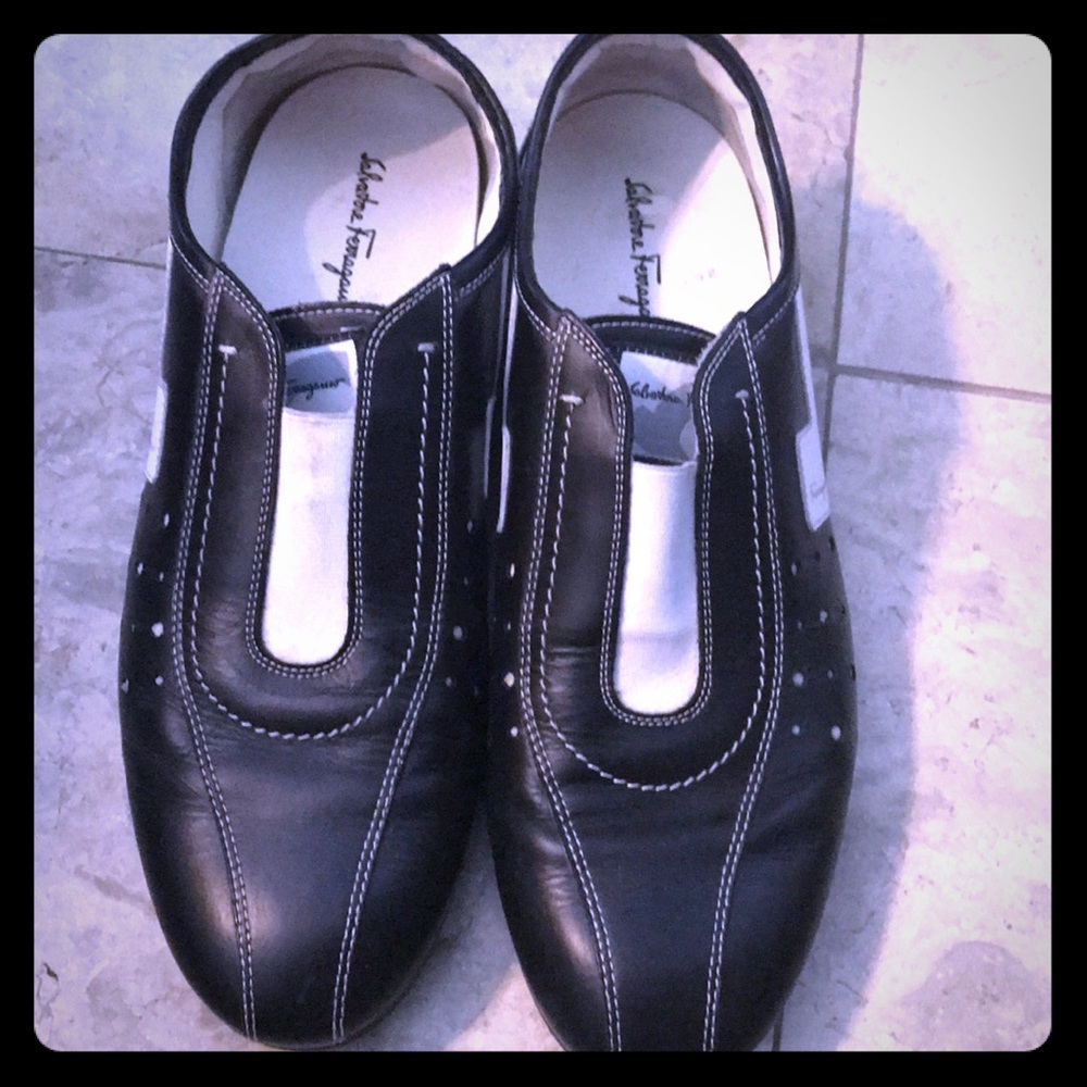 Salvatore Ferragamo size 9